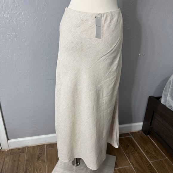 Abercrombie & Fitch Mid Rise Linen-Blend Maxi Skirt, Oatmeal, XS Petite - Picture 2 of 5